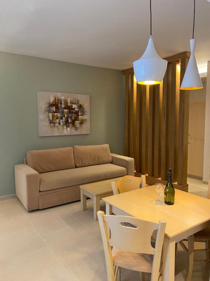 Elena Village Hotel & Suites Myrties Екстериор снимка