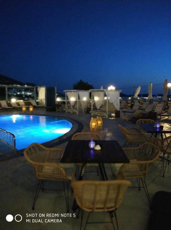Elena Village Hotel & Suites Myrties Екстериор снимка