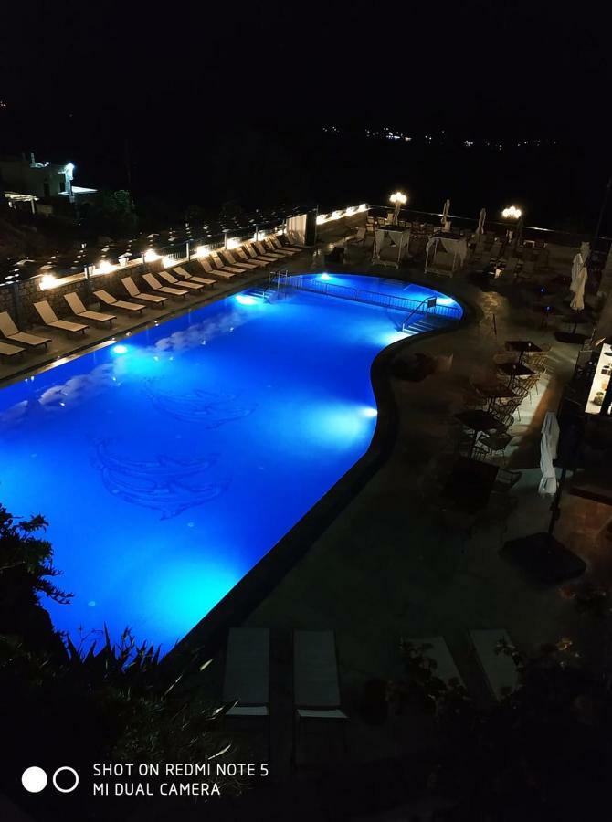 Elena Village Hotel & Suites Myrties Екстериор снимка